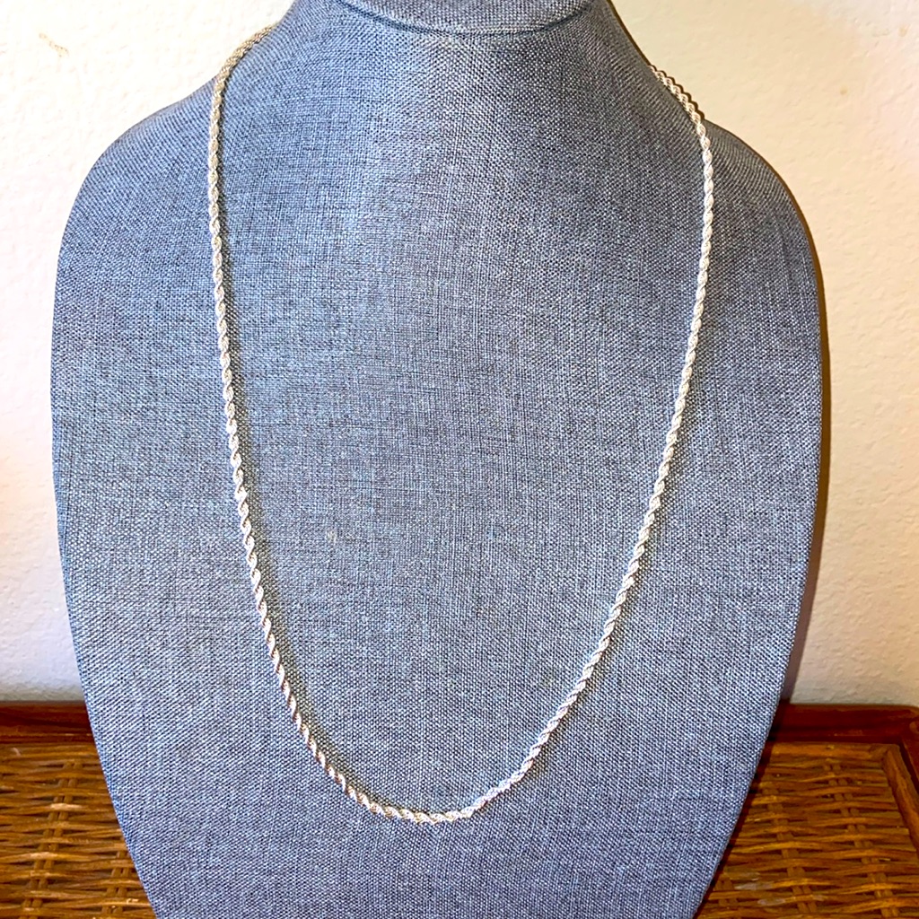 Vintage 90s Signed Napier Twisted Silver Tone 29” Inch Long Rope Chain